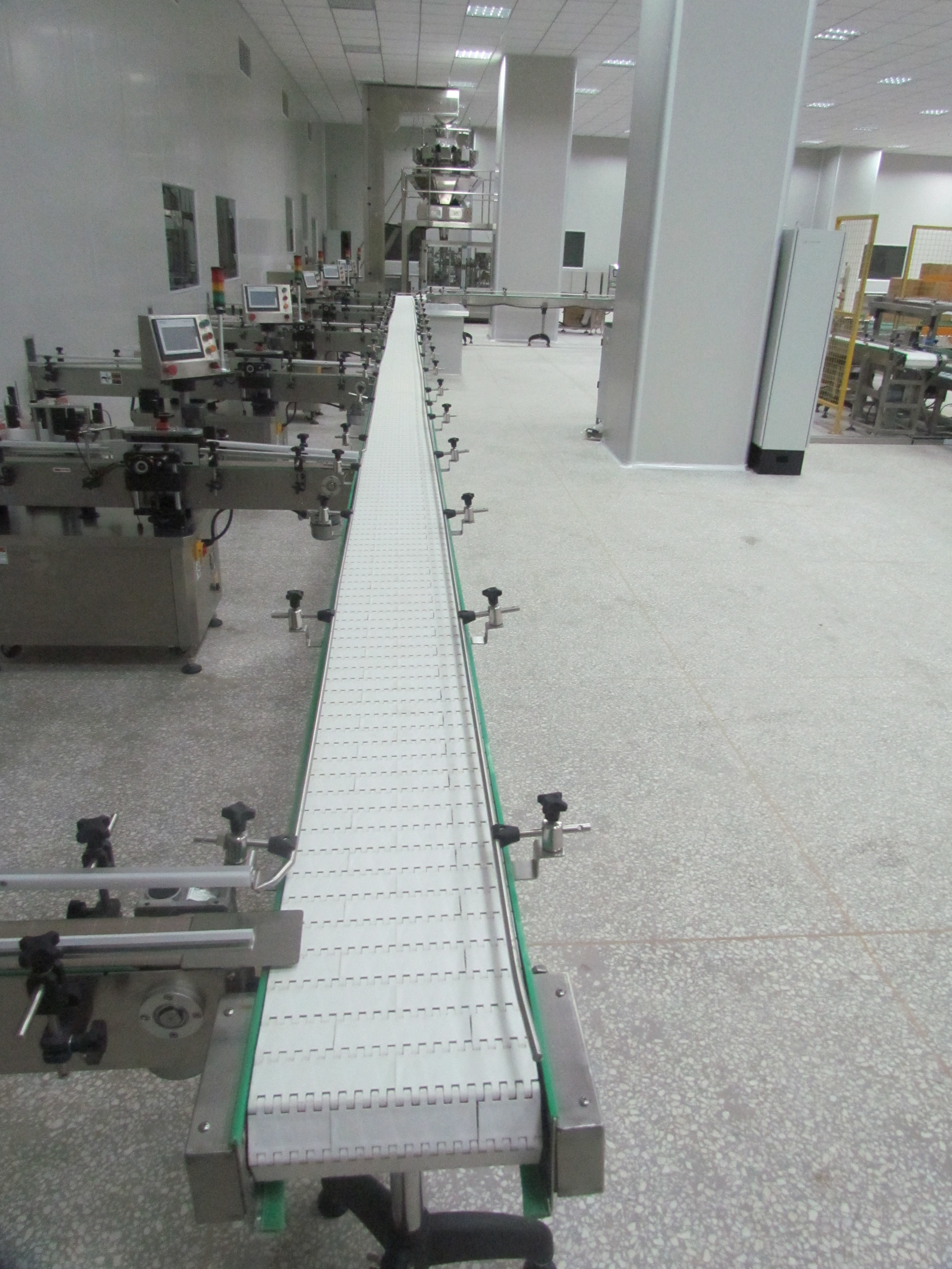 匯流鏈板輸送機