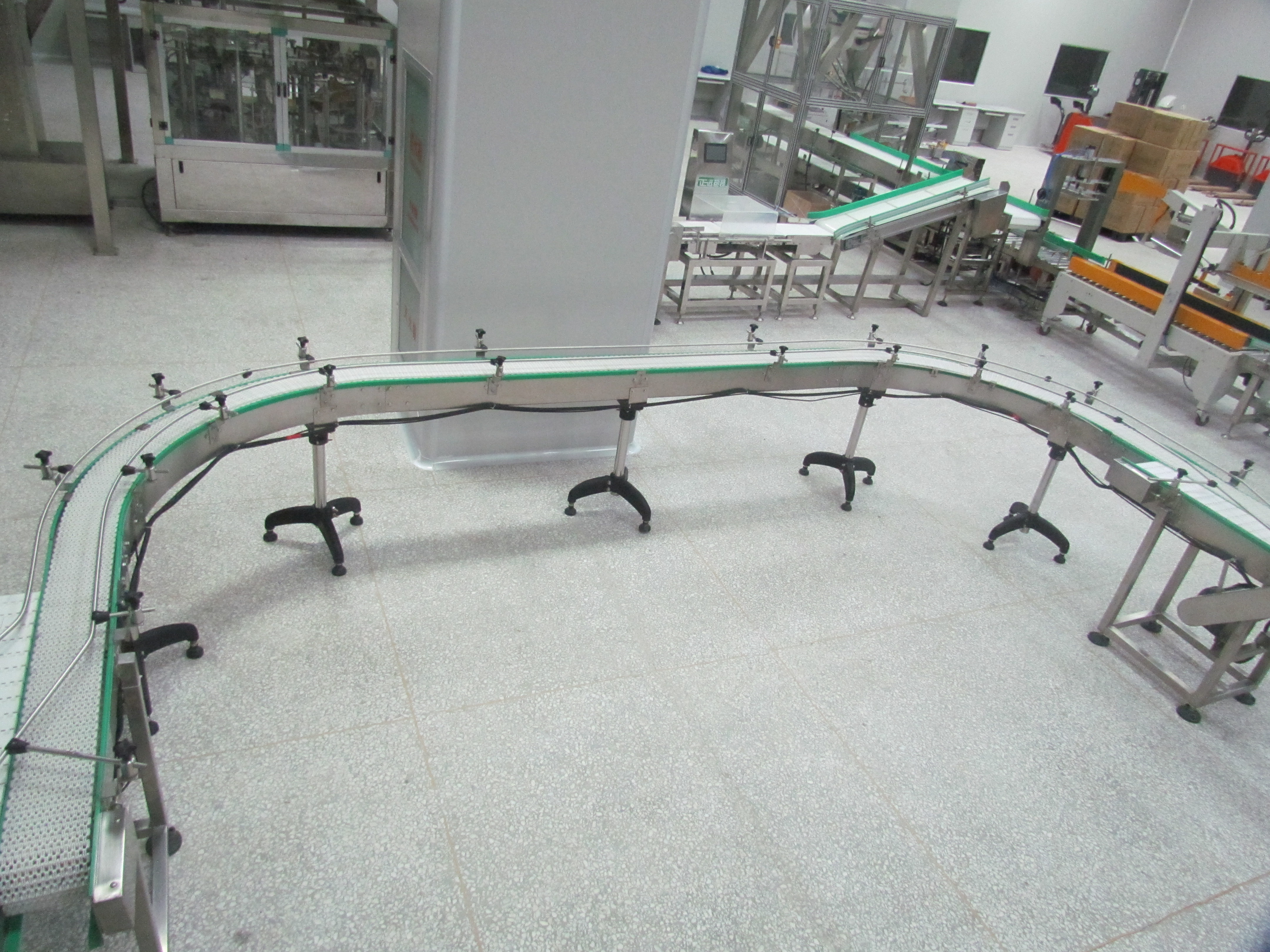 過(guò)渡輸送機(jī)